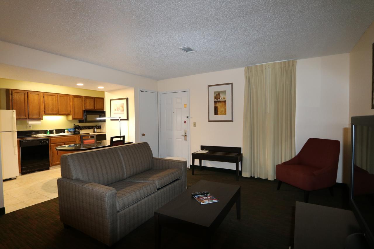 Fairbridge Inn & Suites - Akron Copley Township - West Chambre photo